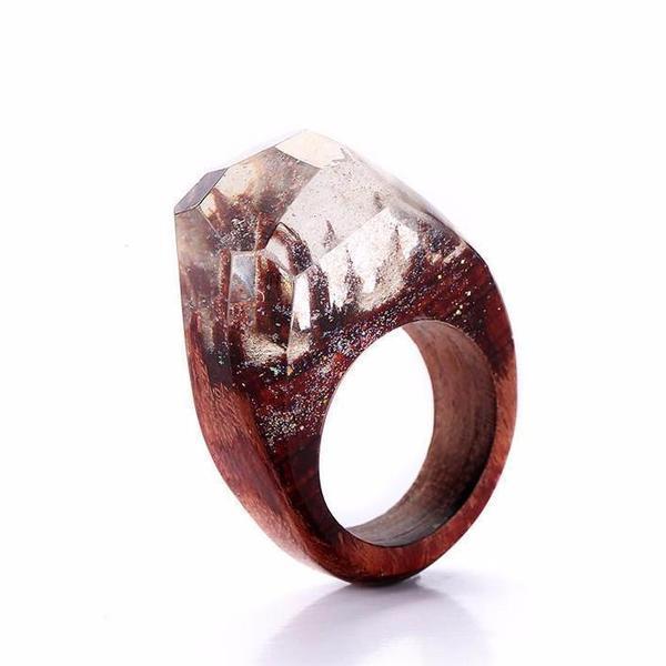 Quanta - Snow Falling Resin Ring