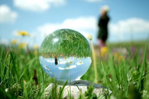 Sphera - Crystal Ball Photography Lens