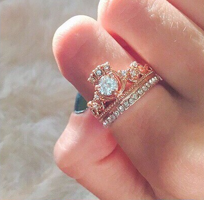 Rose Gold Queen Ring