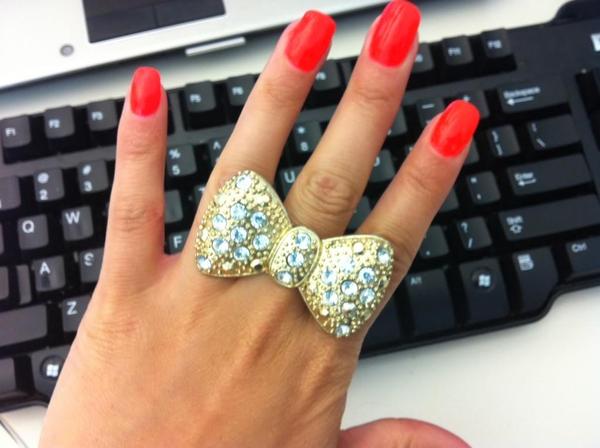 RadNails™ Spray-on Nail Polish