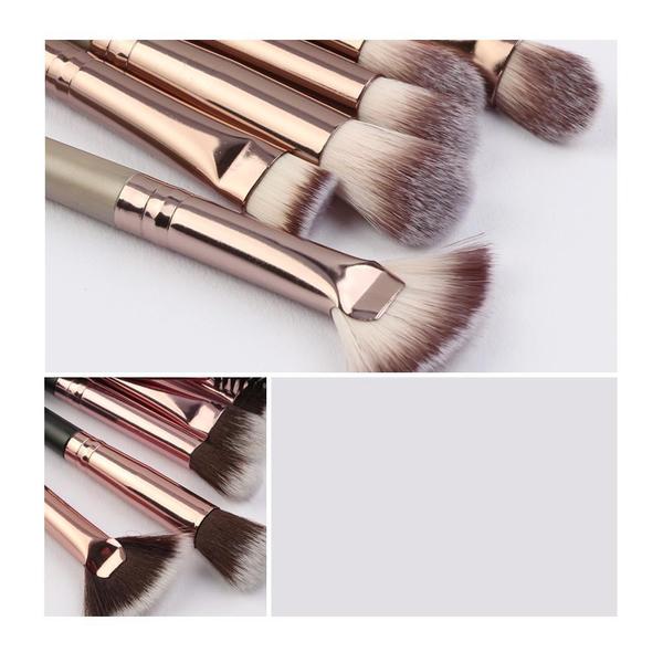 Set of 12 Professional Make-Up Brushes
