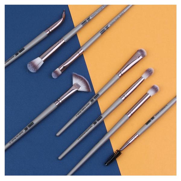 Set of 12 Professional Make-Up Brushes