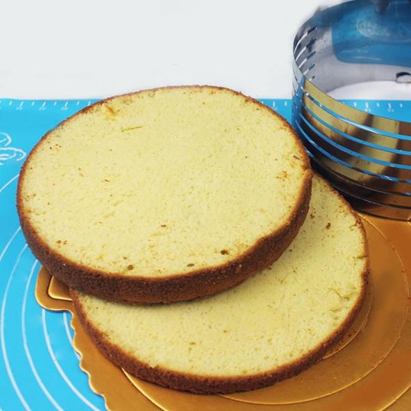 Adjustable Cake Slicer