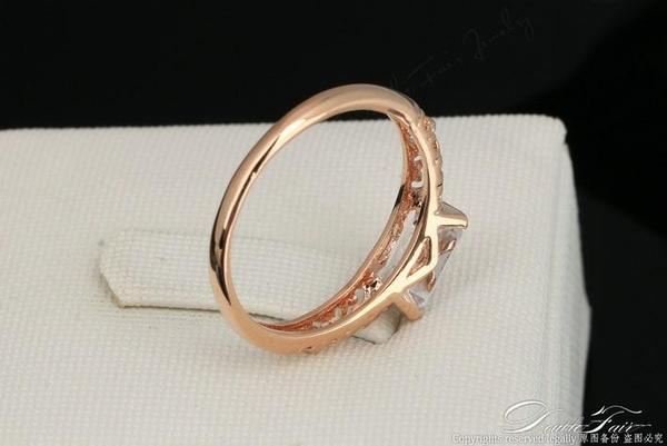 Retro Rhinestone Ring