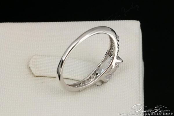 Retro Rhinestone Ring