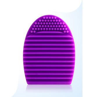 The Amazing Makeup Brush Cleaner