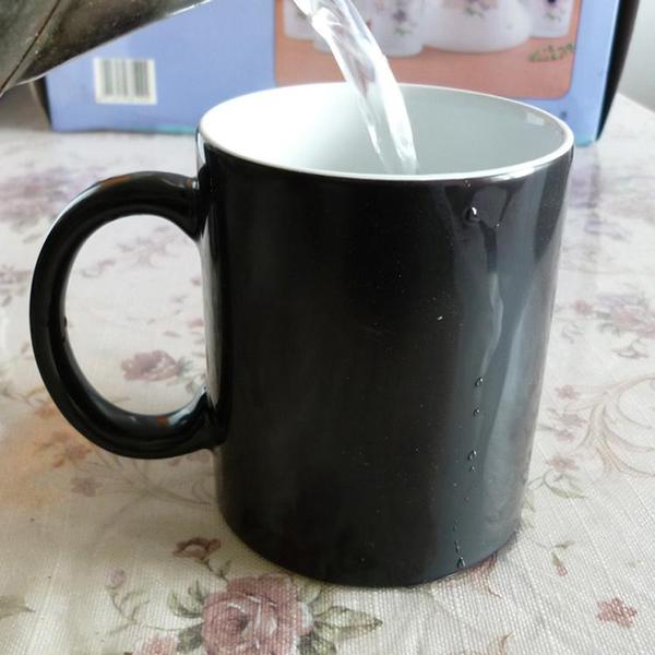 Heat Sensitive Bloody Hands Mug