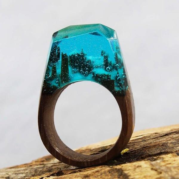 Quanta - Underwater Winter Resin Ring