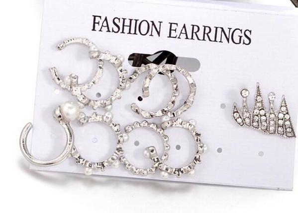 Jazzy - 9 Piece Set Pearl Punk Clip Earrings