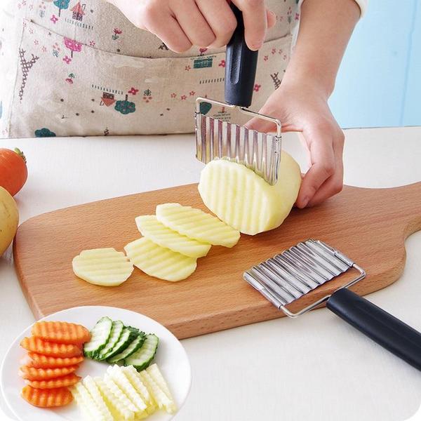 Cumis - Crinkle Cut Slicing Tool