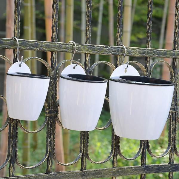 InstanWater - Self Watering Hanging Planter