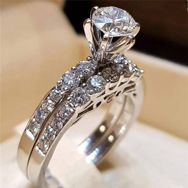 Elegant Engagement Wedding Ring Set