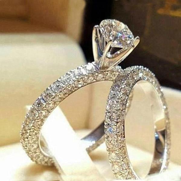 Elegant Engagement Wedding Ring Set